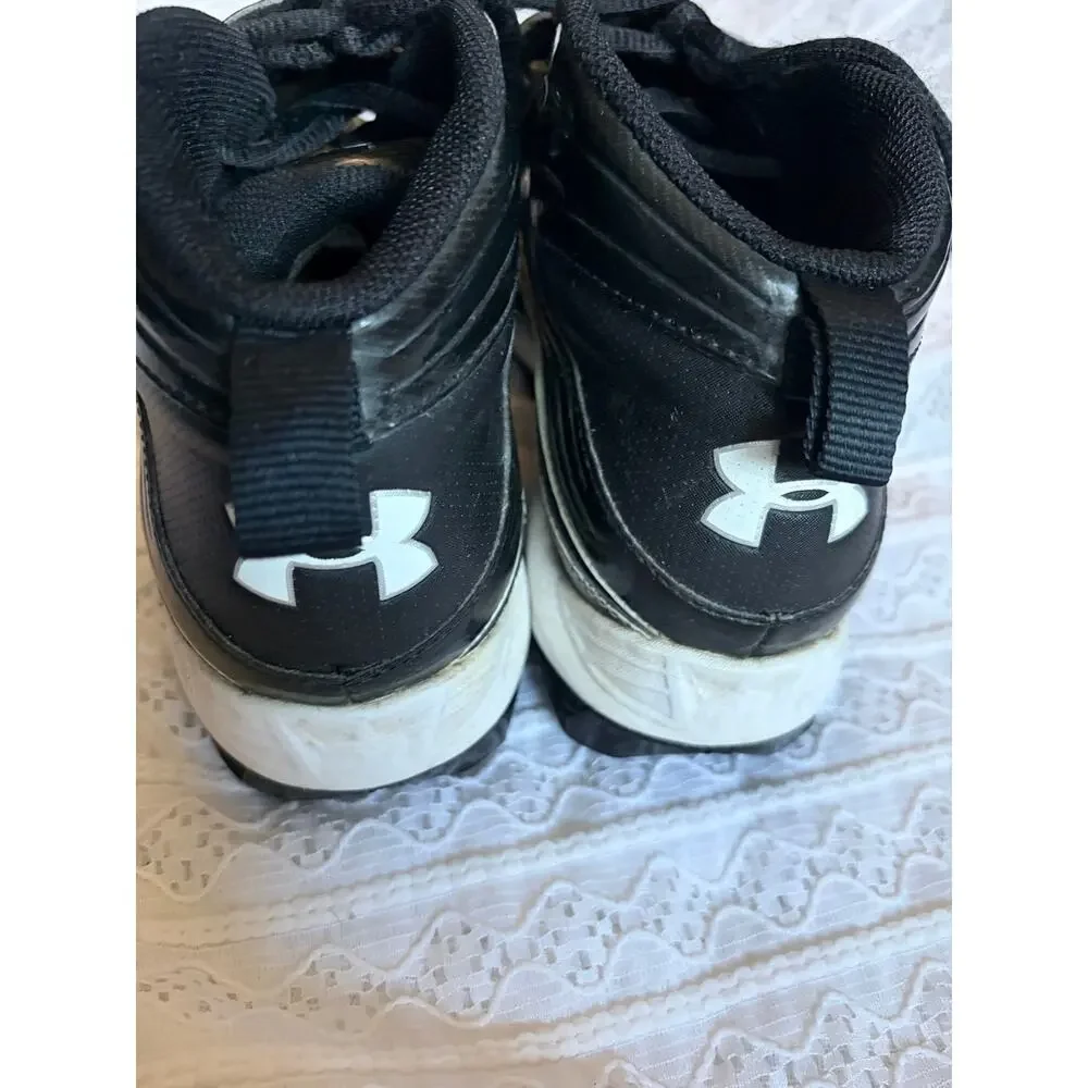 Under Armour Youth Football Cleats Black White Size 6Y Molded Stud Cleats